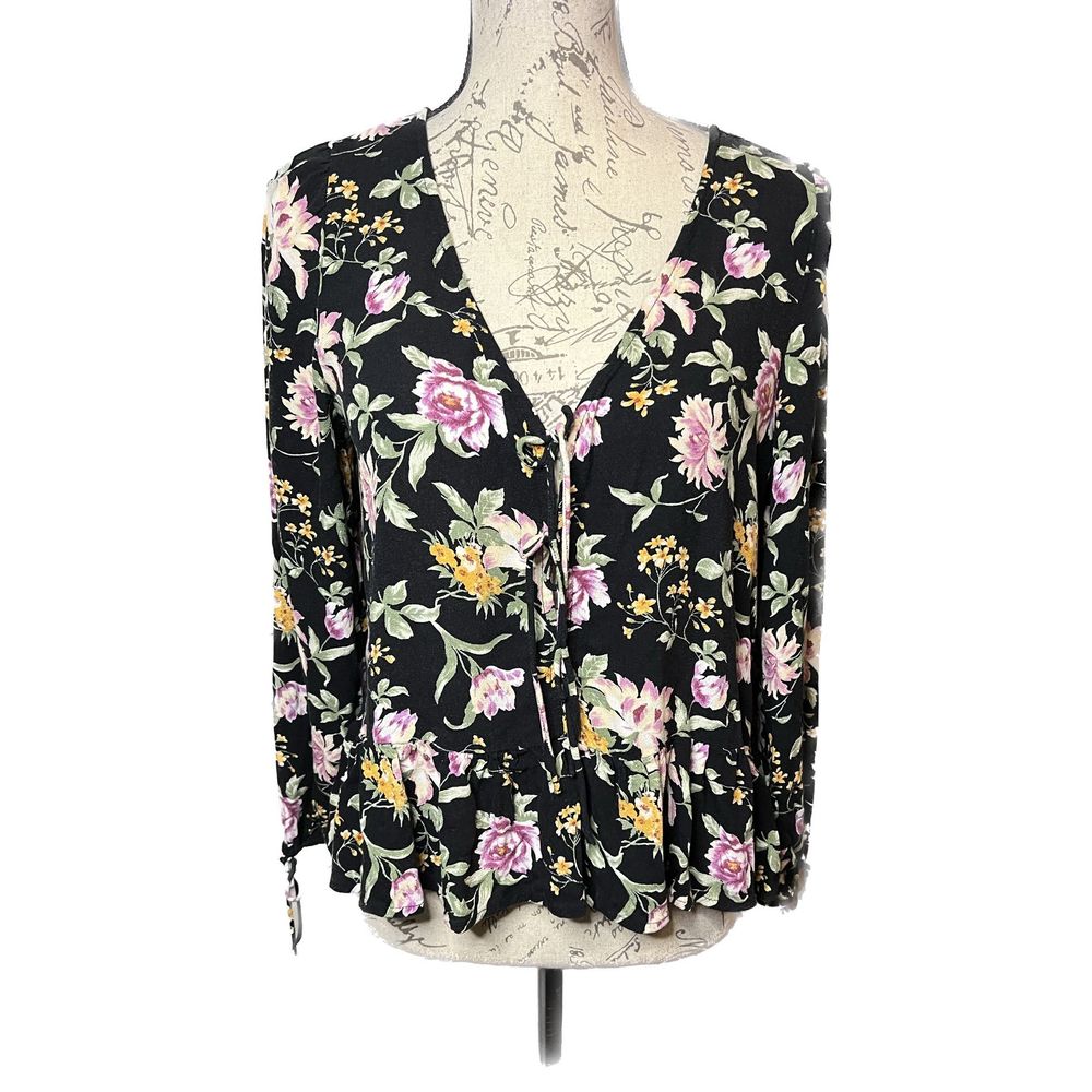 American Eagle Black Floral Blouse